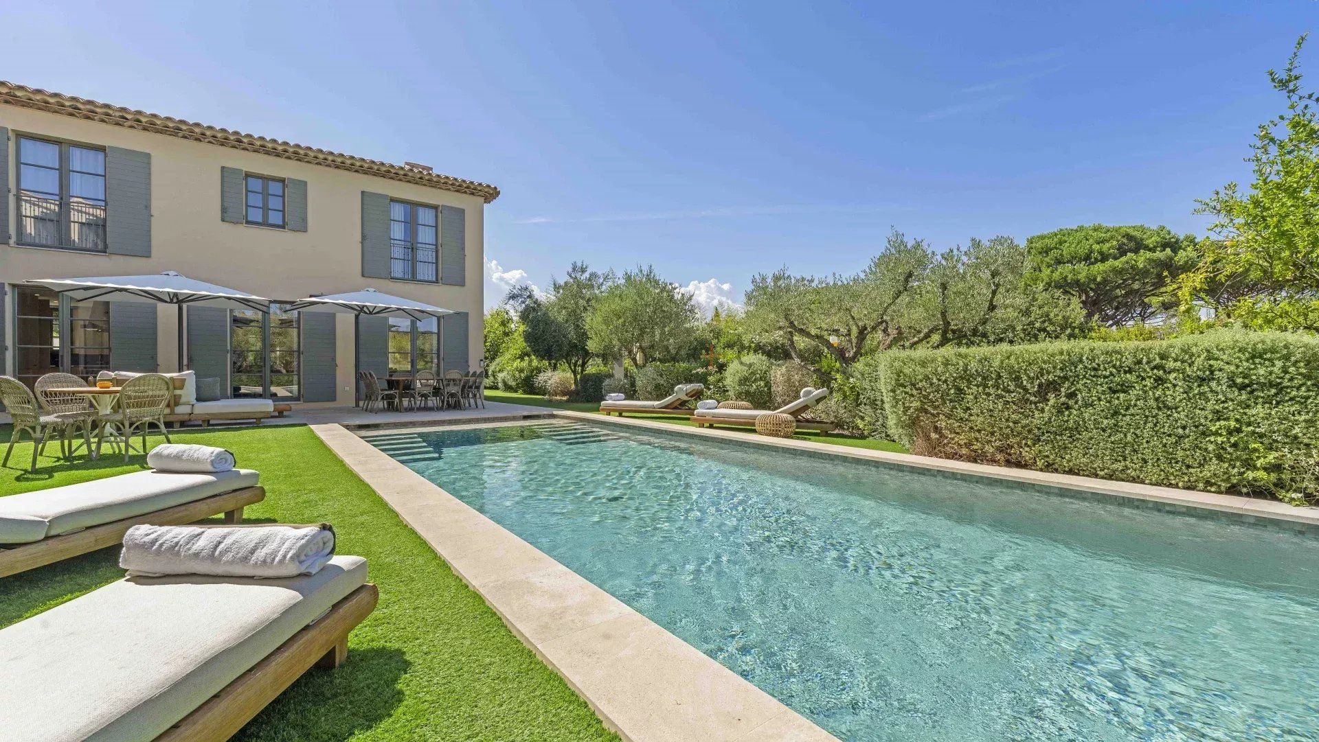 villa en location saisonnière sur Saint-Tropez (83990)