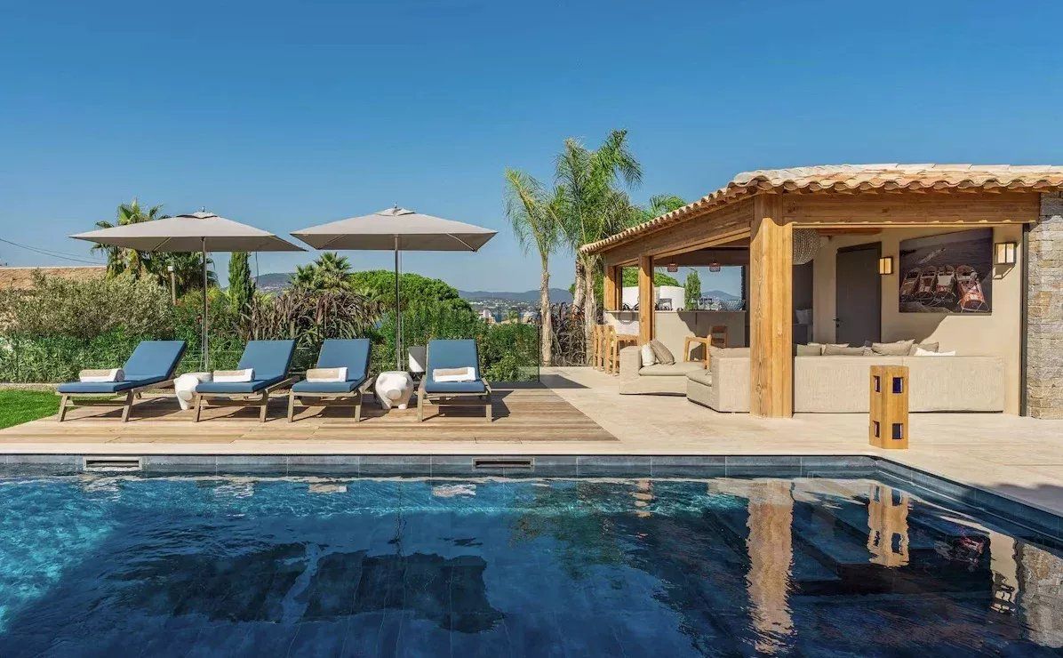 villa en location saisonnière sur Gassin (83580)
