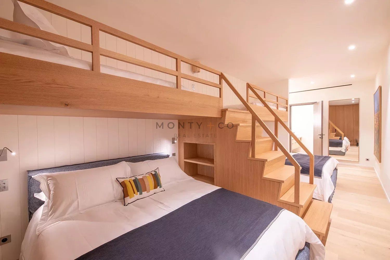 villa en location saisonnière sur Gassin (83580)