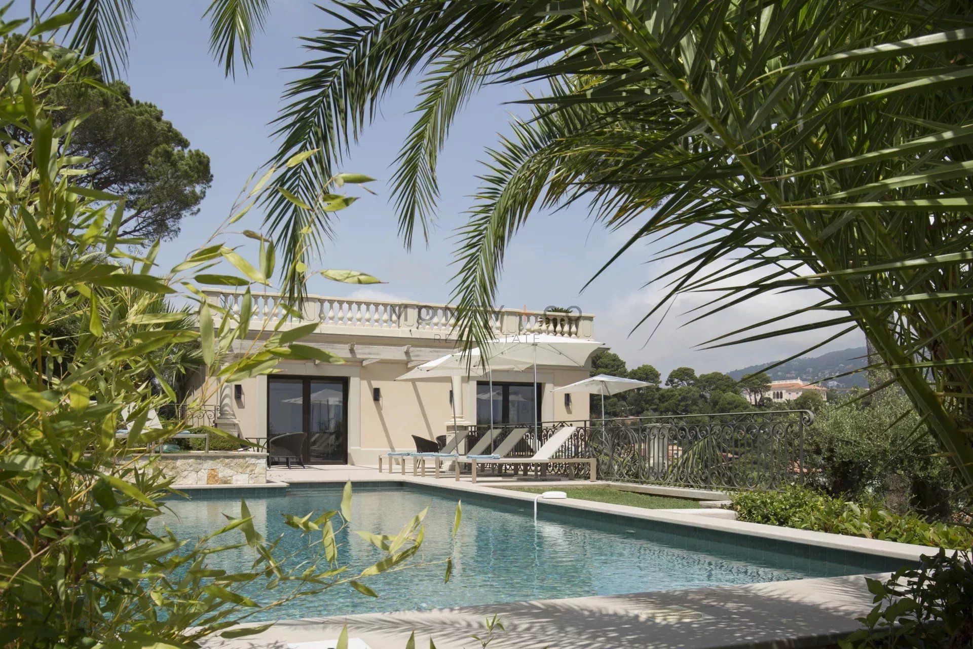 villa en location saisonnière sur Saint-Jean-Cap-Ferrat (06230)