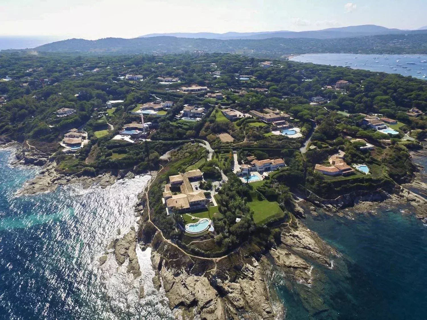villa en location saisonnière sur Saint-Tropez (83990)