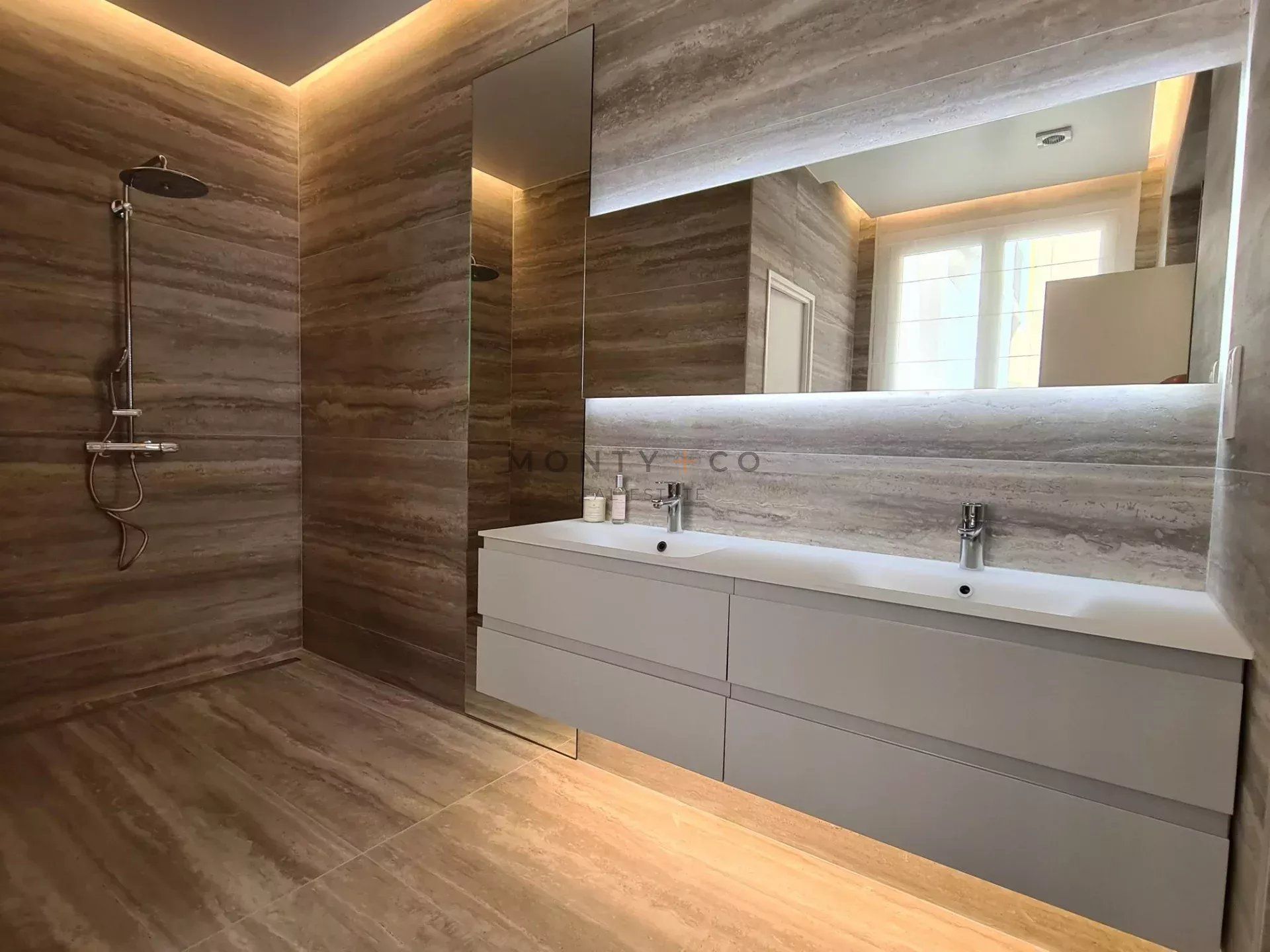 townhouse for sale on Cannes (06400)