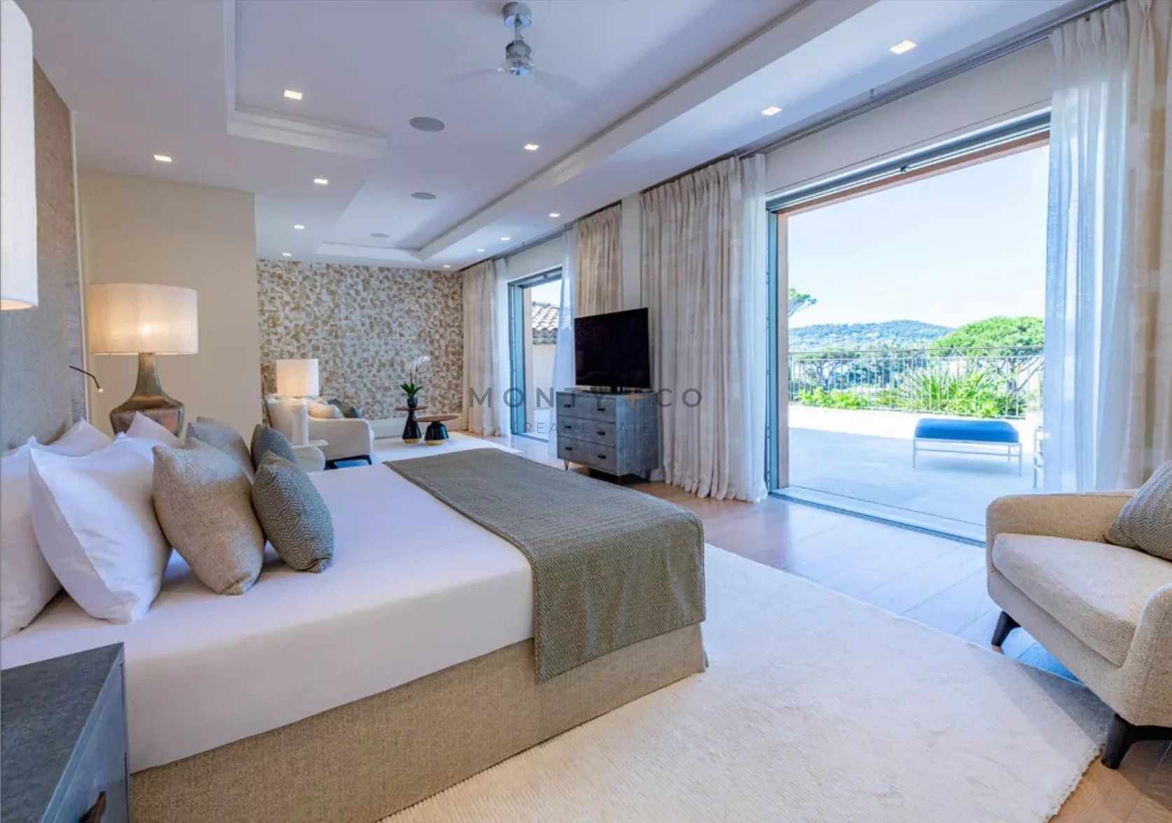 villa en location saisonnière sur Saint-Tropez (83990)