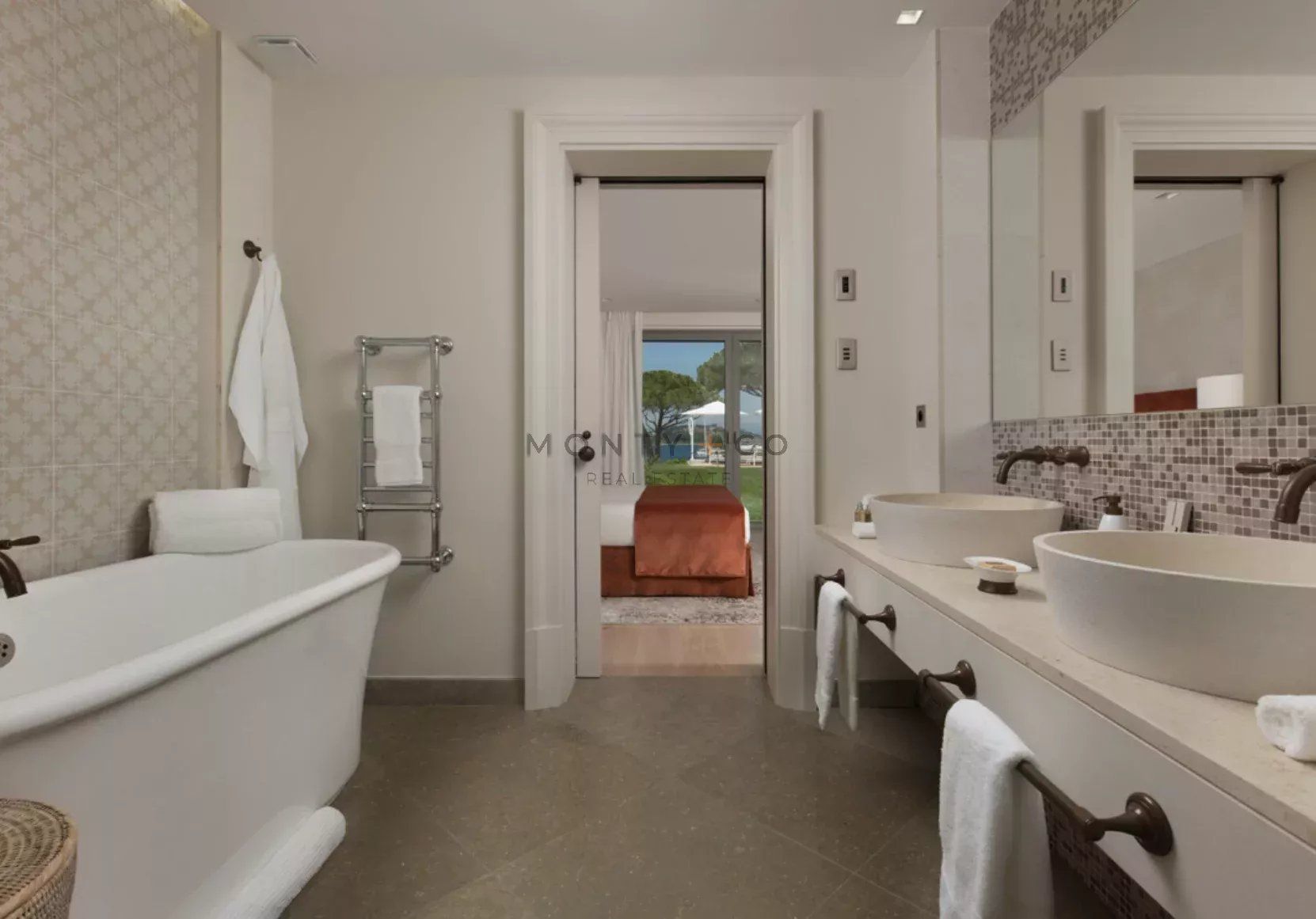 villa en location saisonnière sur Saint-Tropez (83990)