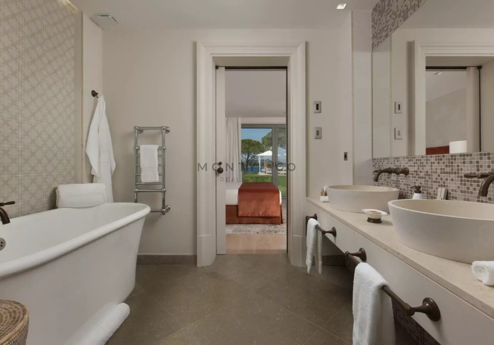villa en location saisonnière sur Saint-Tropez (83990)