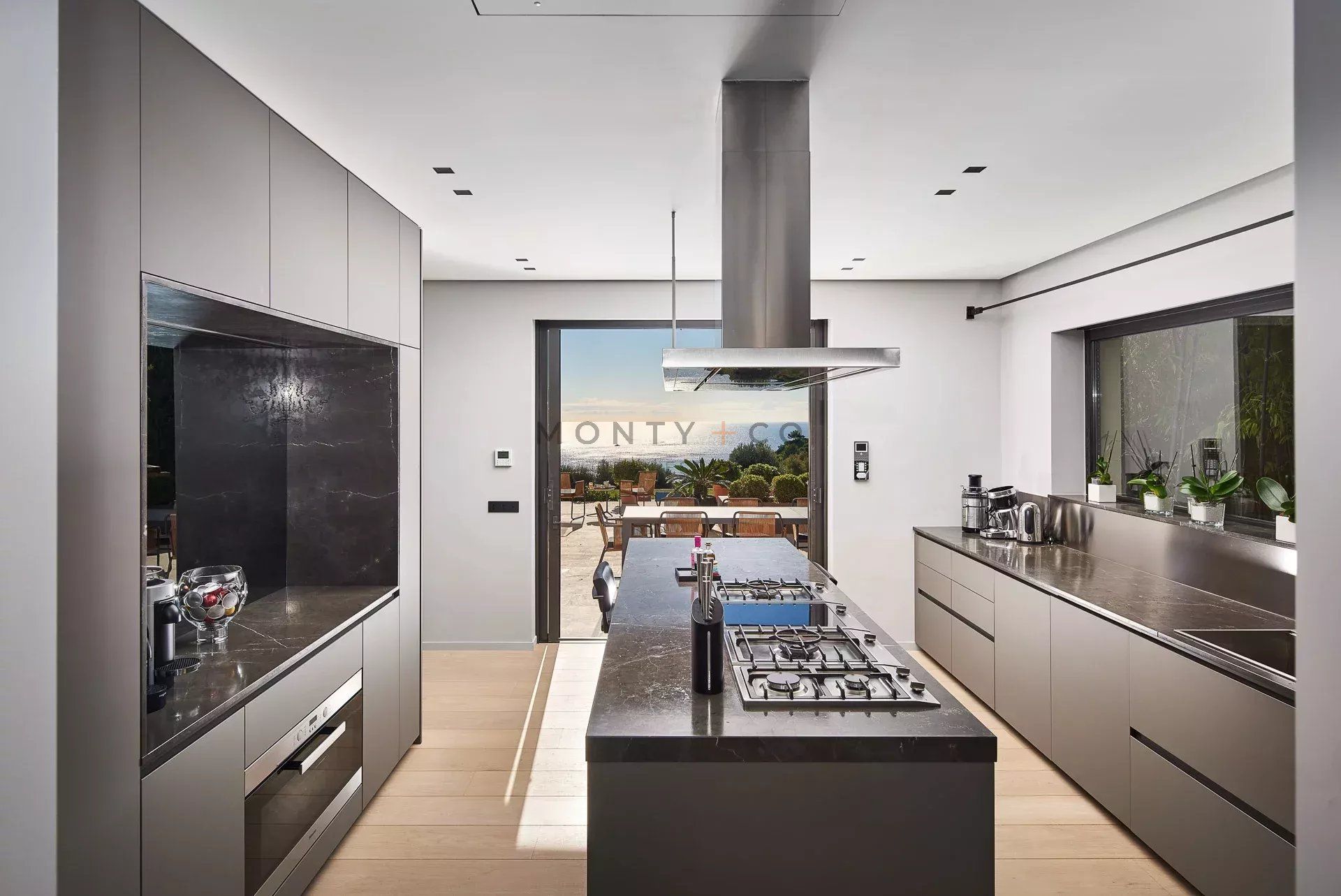 villa en location saisonnière sur Cannes (06400)