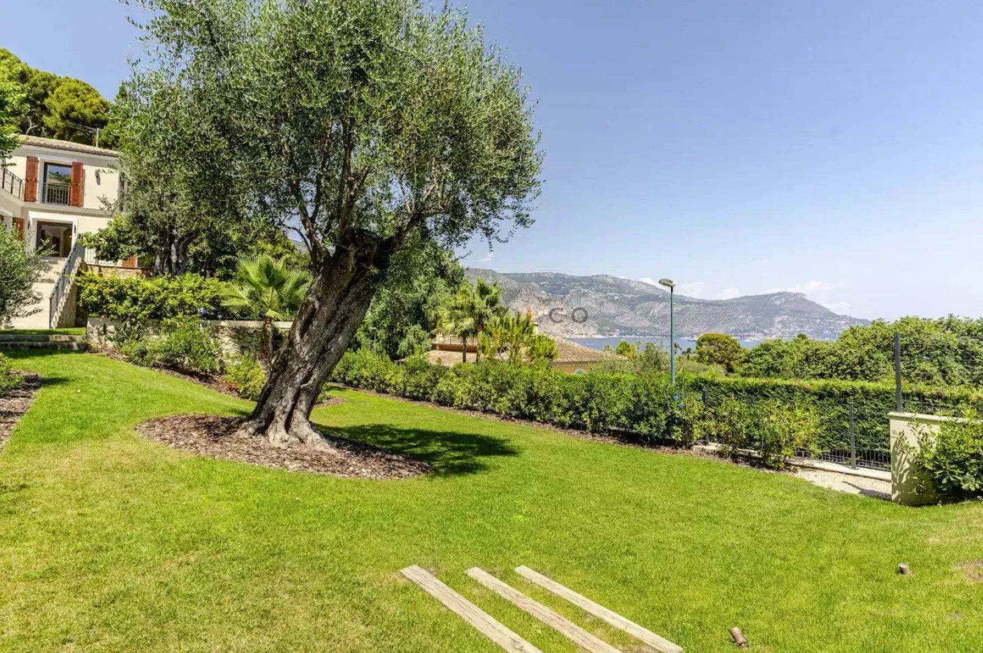 villa en location saisonnière sur Saint-Jean-Cap-Ferrat (06230)