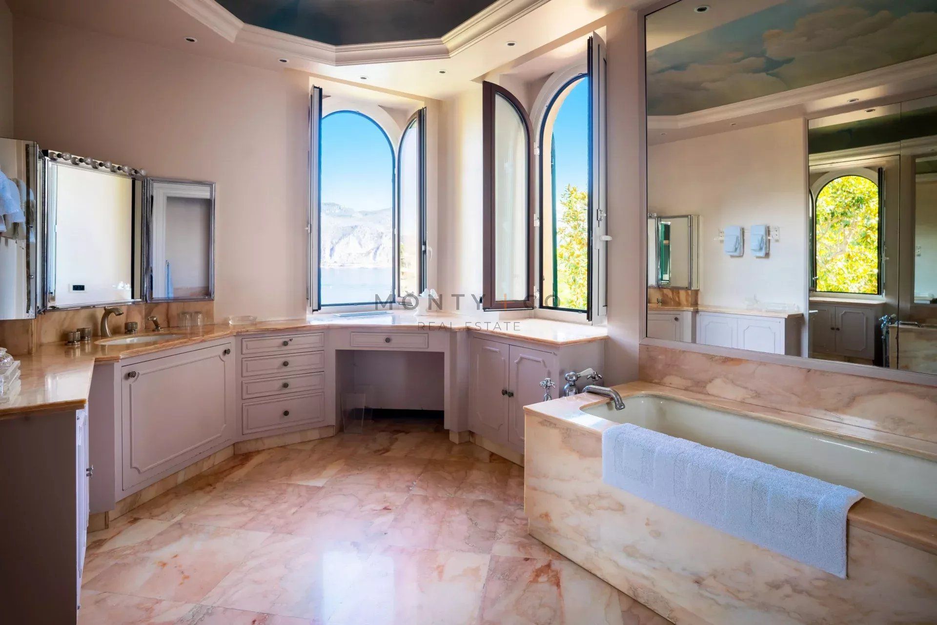 villa en location saisonnière sur Saint-Jean-Cap-Ferrat (06230)
