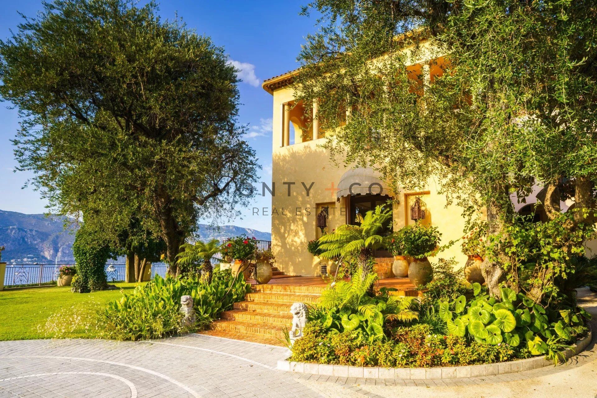 villa en location saisonnière sur Saint-Jean-Cap-Ferrat (06230)