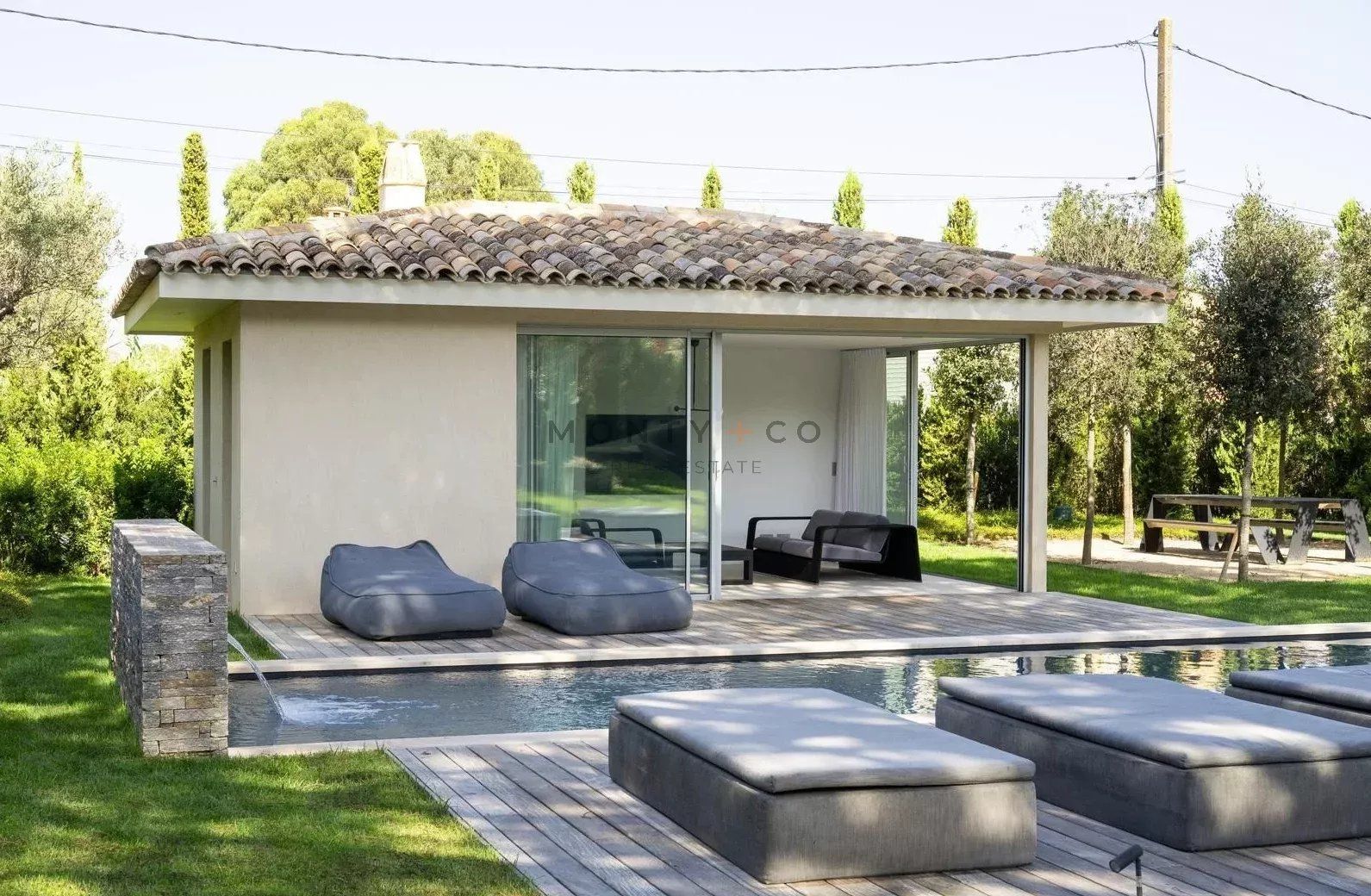 villa en location saisonnière sur Saint-Tropez (83990)