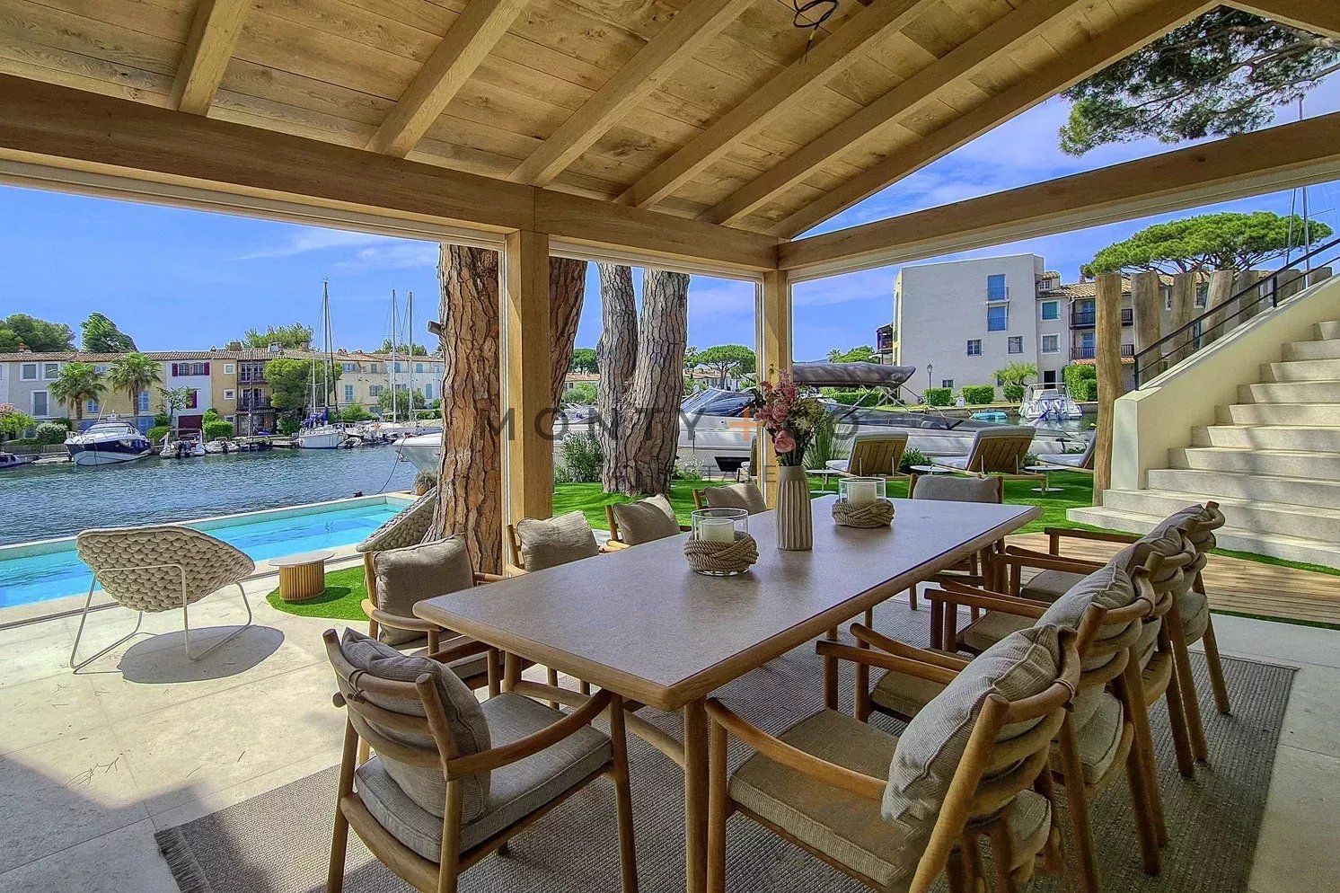 villa for seasonal rent on Grimaud (83310)