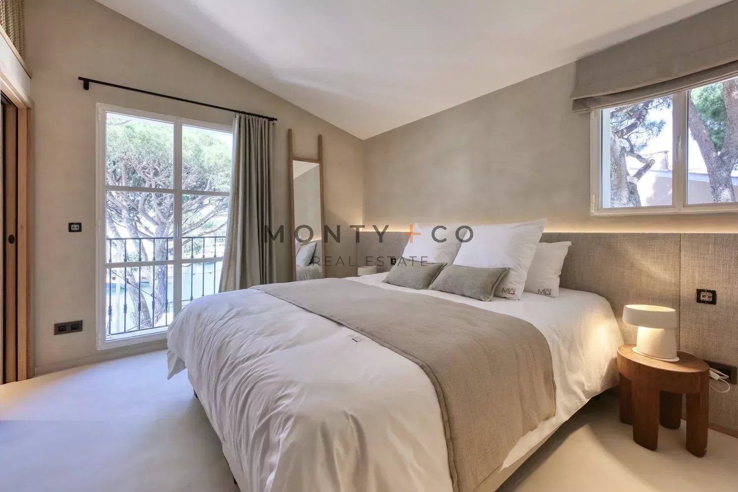 villa for seasonal rent on Grimaud (83310)