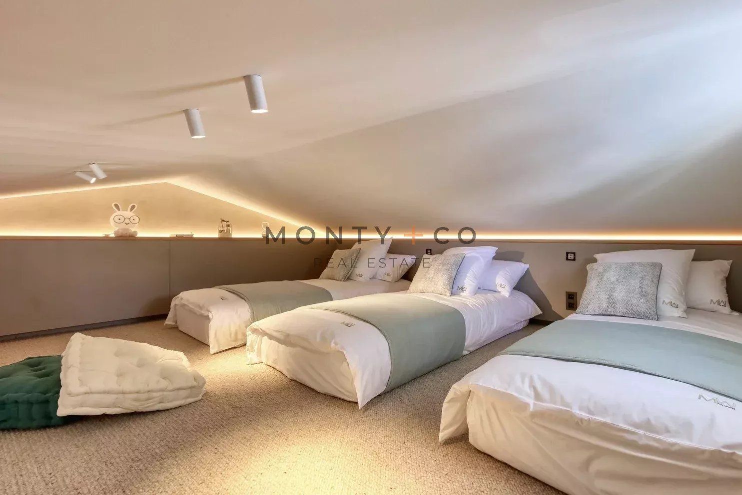 villa for seasonal rent on Grimaud (83310)