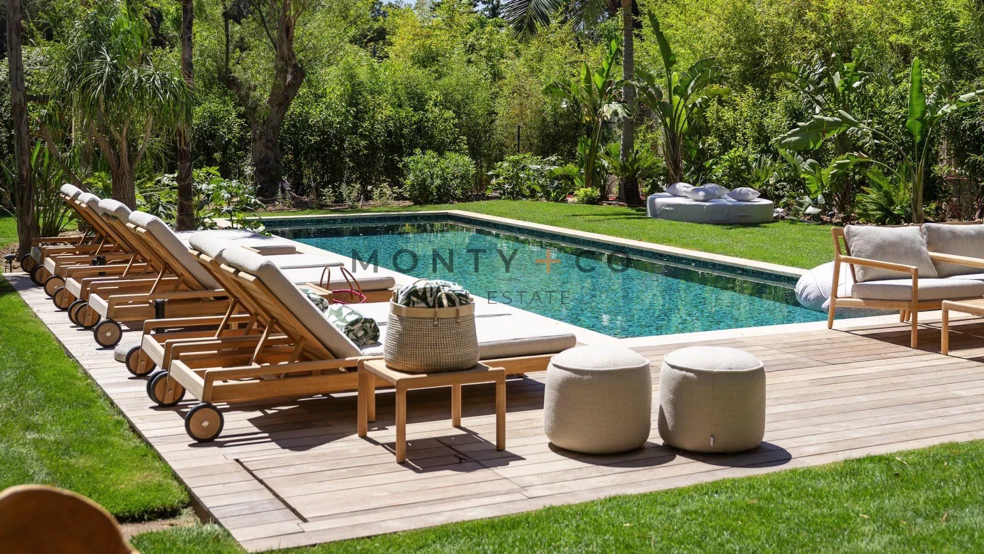 villa en location saisonnière sur Saint-Tropez (83990)