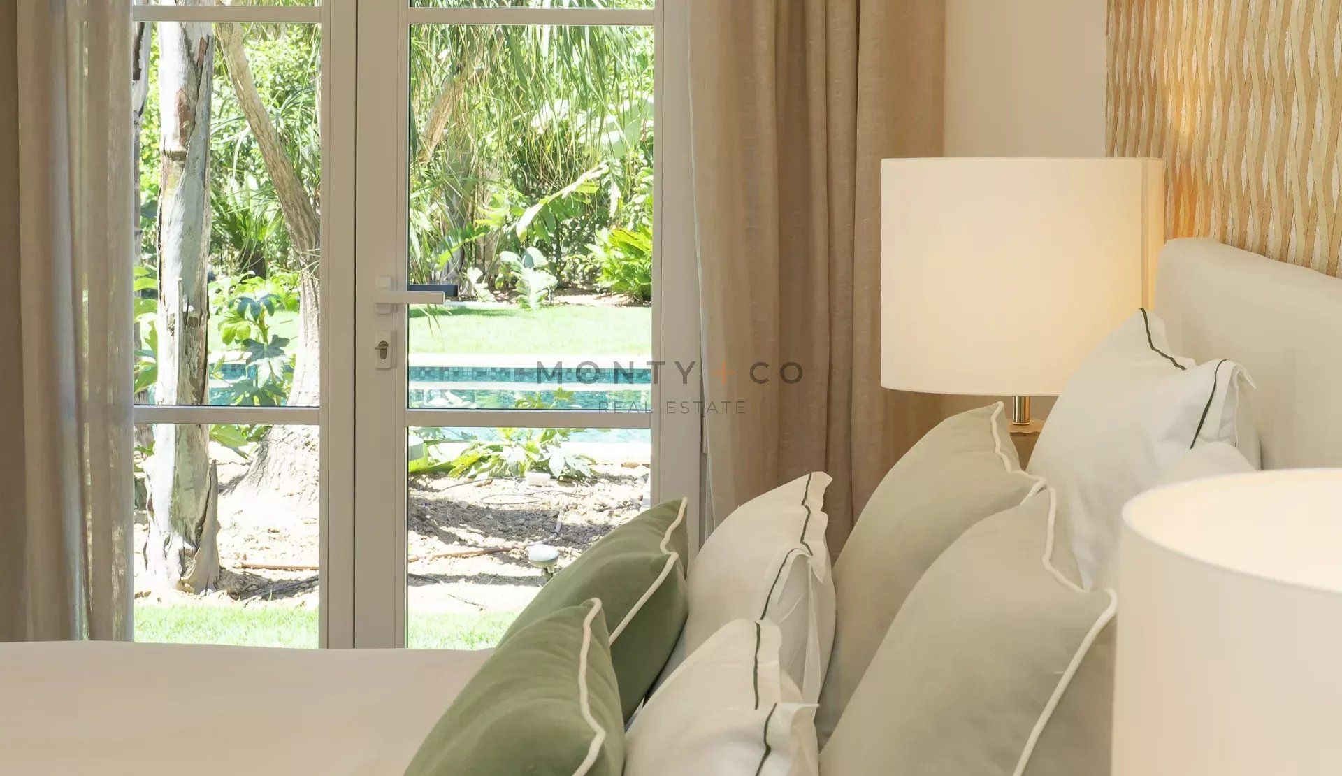 villa en location saisonnière sur Saint-Tropez (83990)