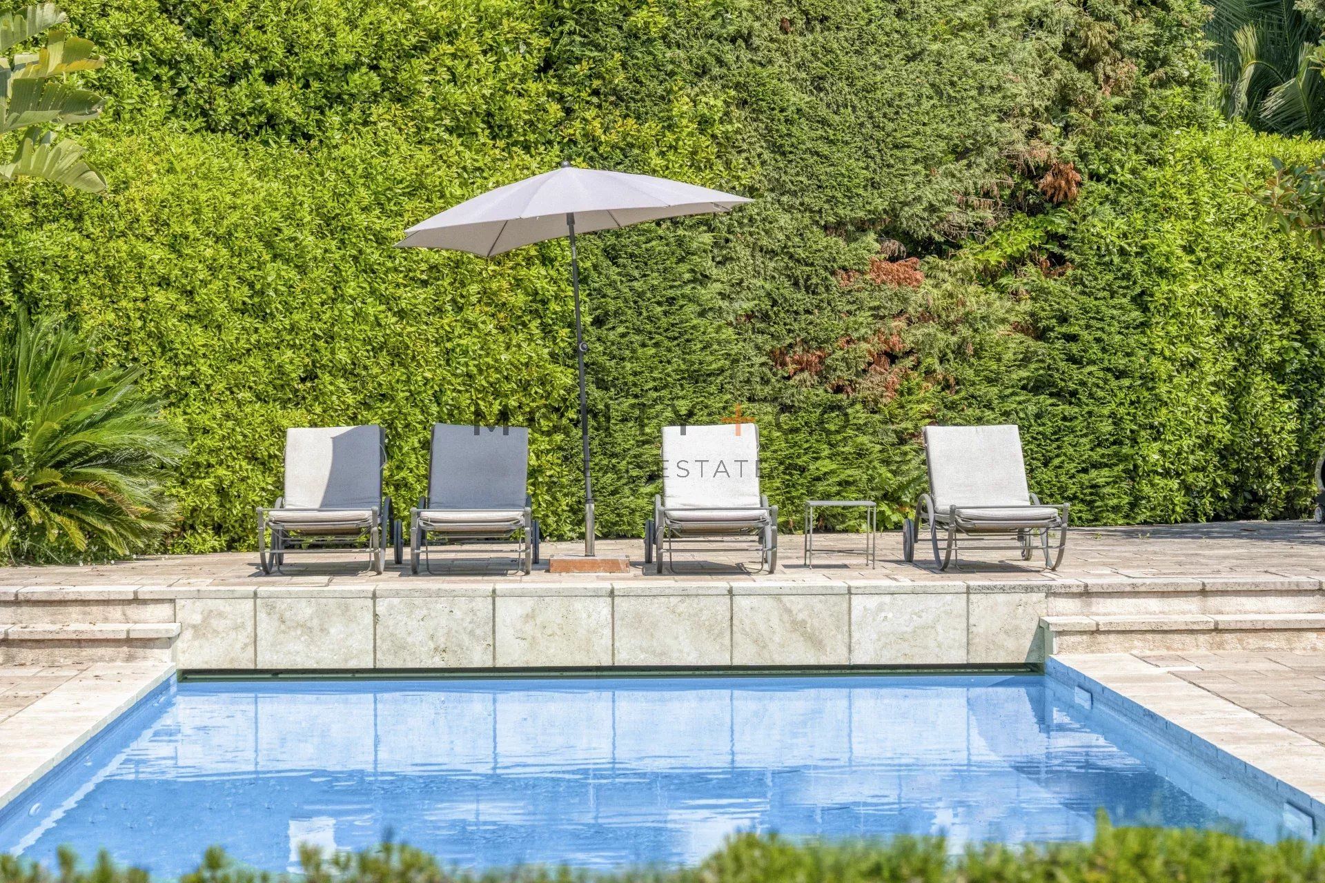 villa en vente sur Antibes (06160)