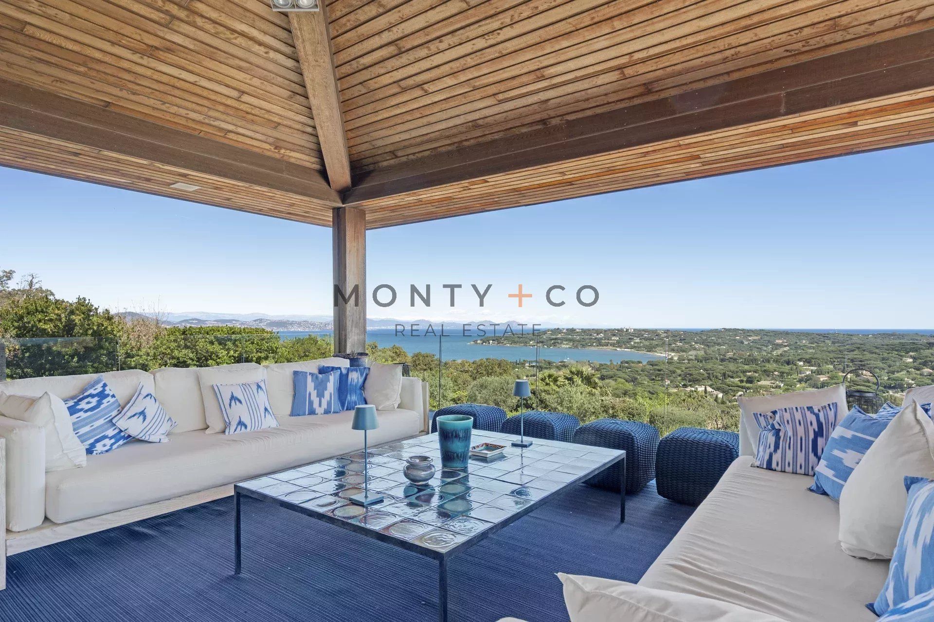 villa en location saisonnière sur Saint-Tropez (83990)