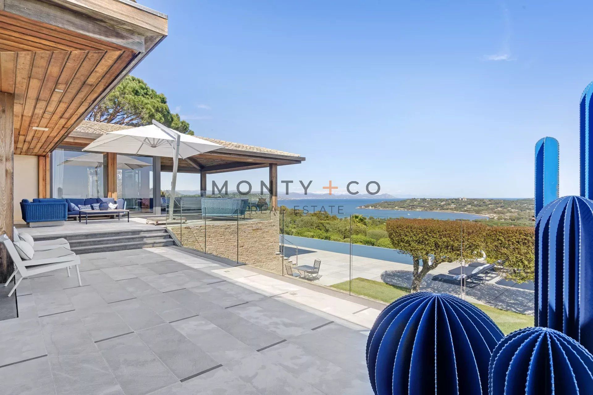 villa en location saisonnière sur Saint-Tropez (83990)