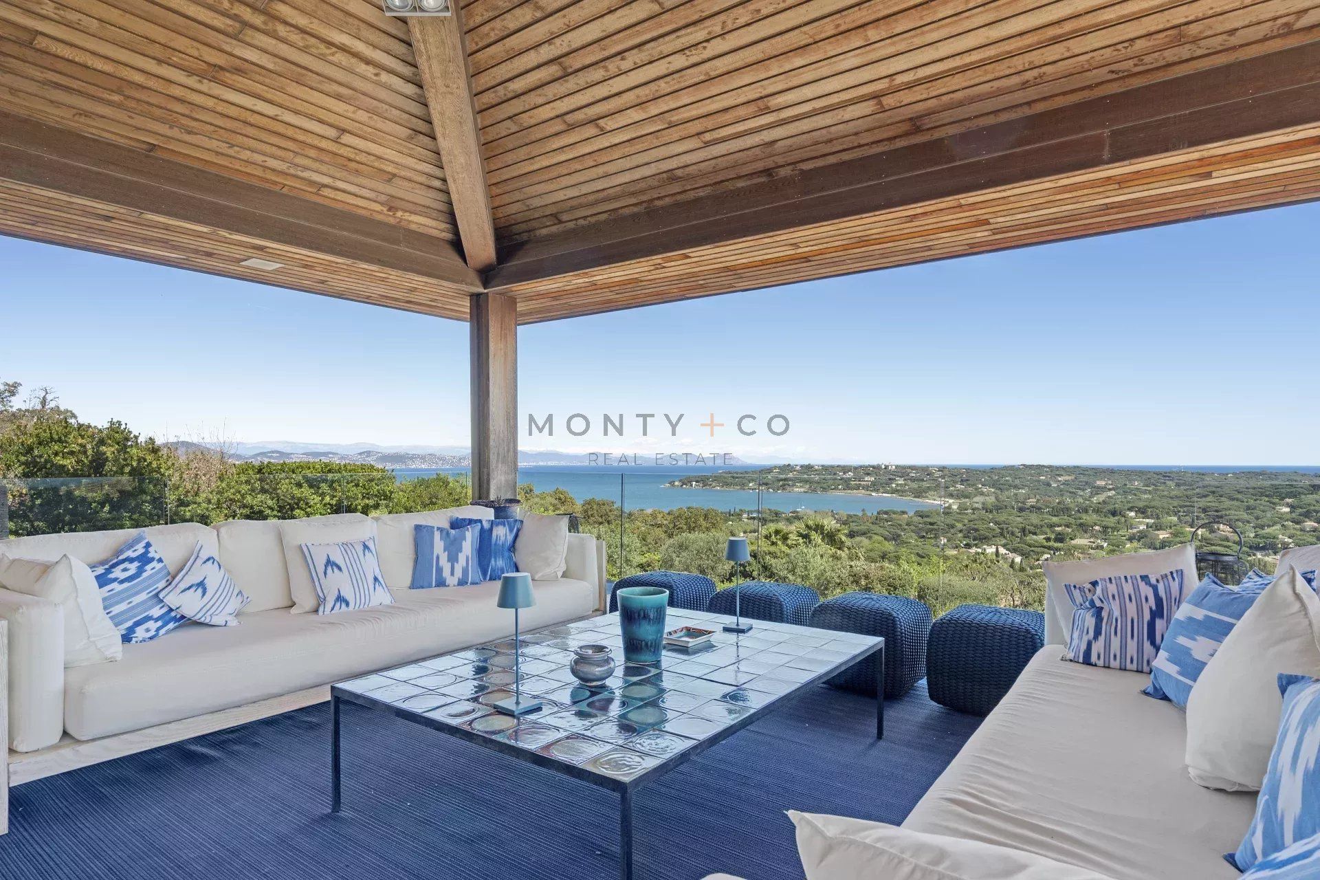 villa for seasonal rent on Saint-Tropez (83990)