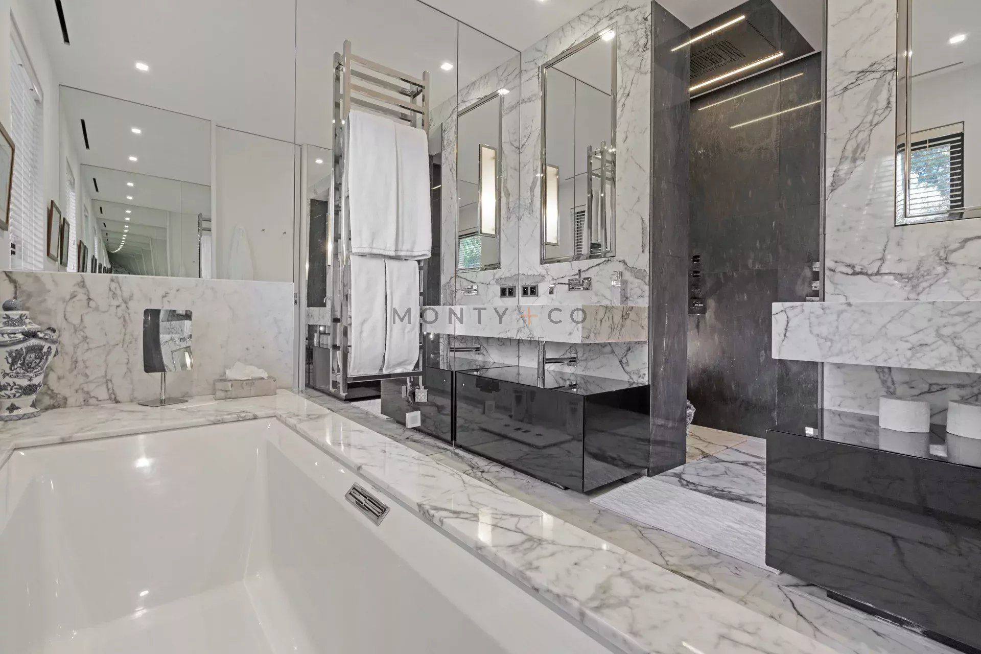 villa for seasonal rent on Saint-Tropez (83990)