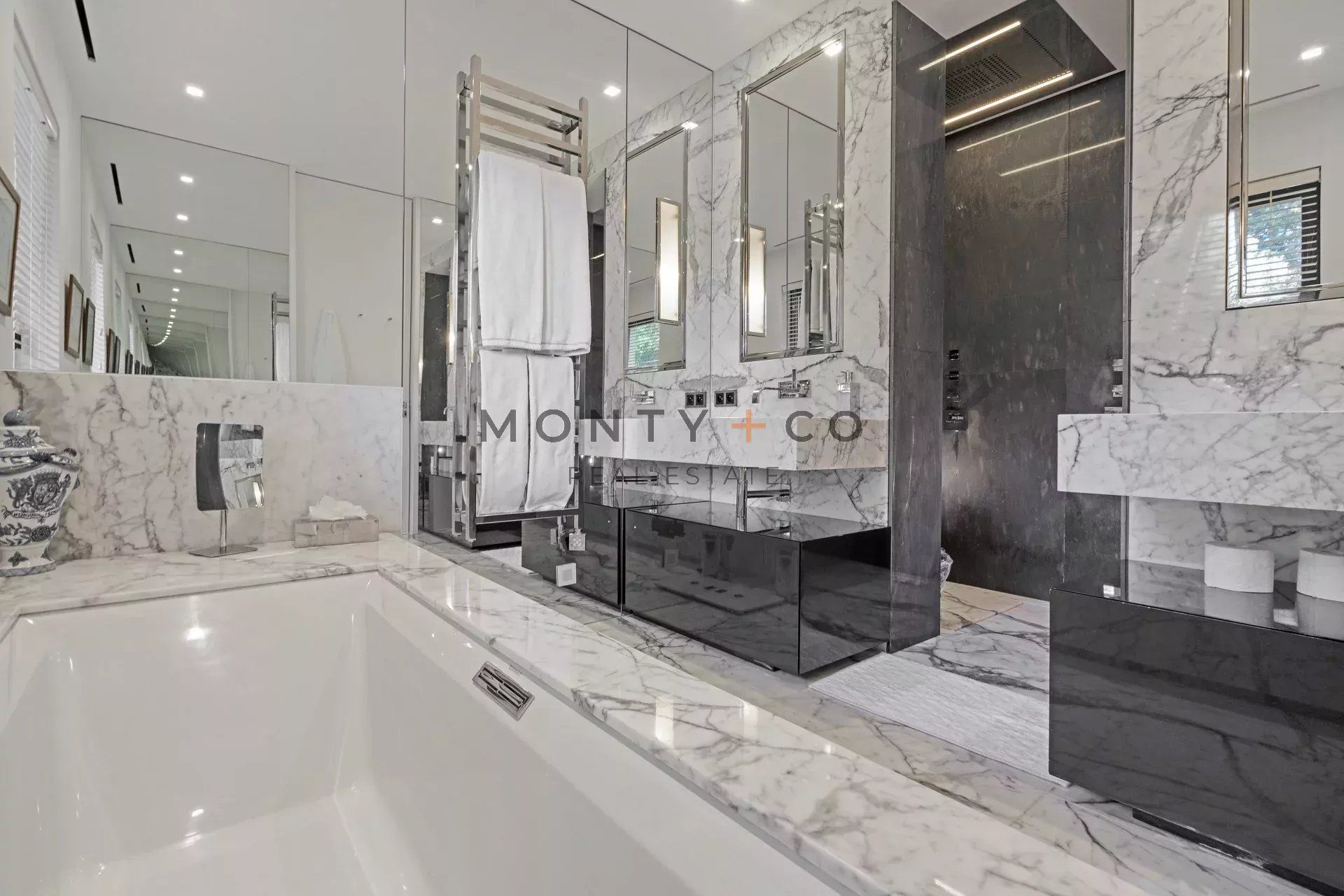 villa en location saisonnière sur Saint-Tropez (83990)