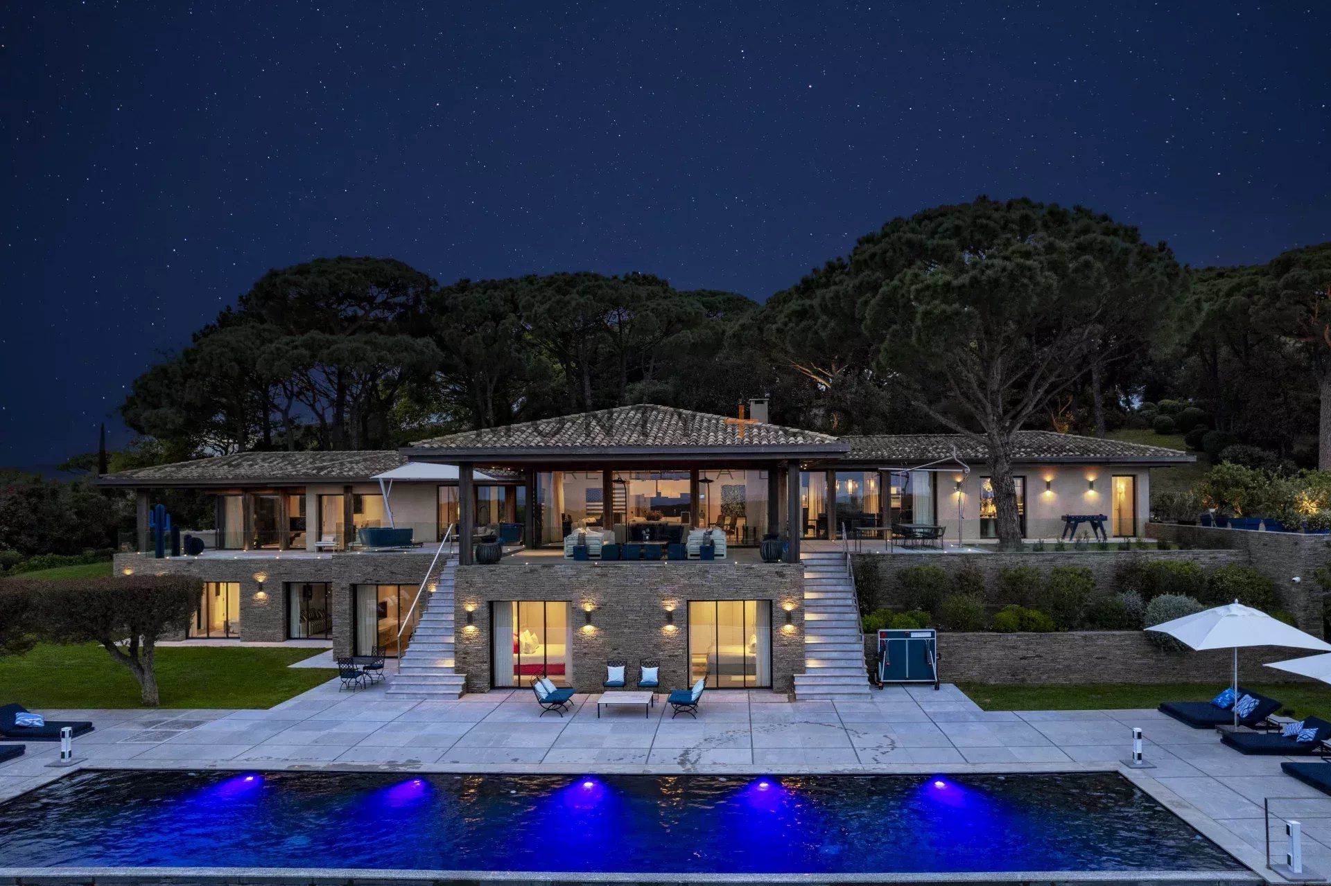 villa en location saisonnière sur Saint-Tropez (83990)