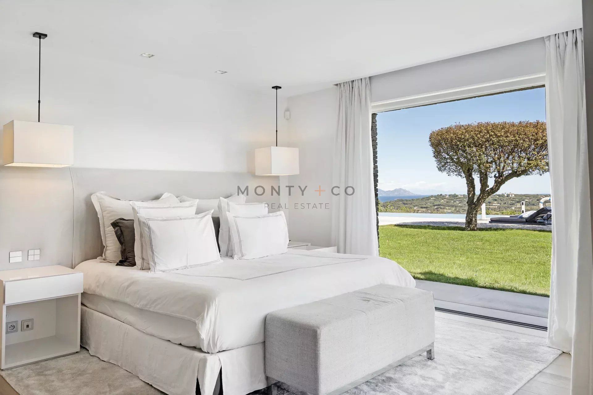 villa for seasonal rent on Saint-Tropez (83990)