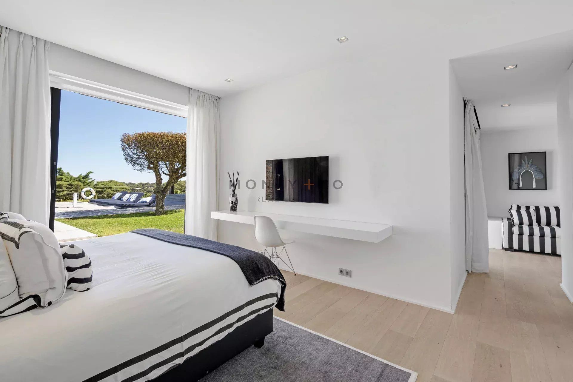 villa for seasonal rent on Saint-Tropez (83990)