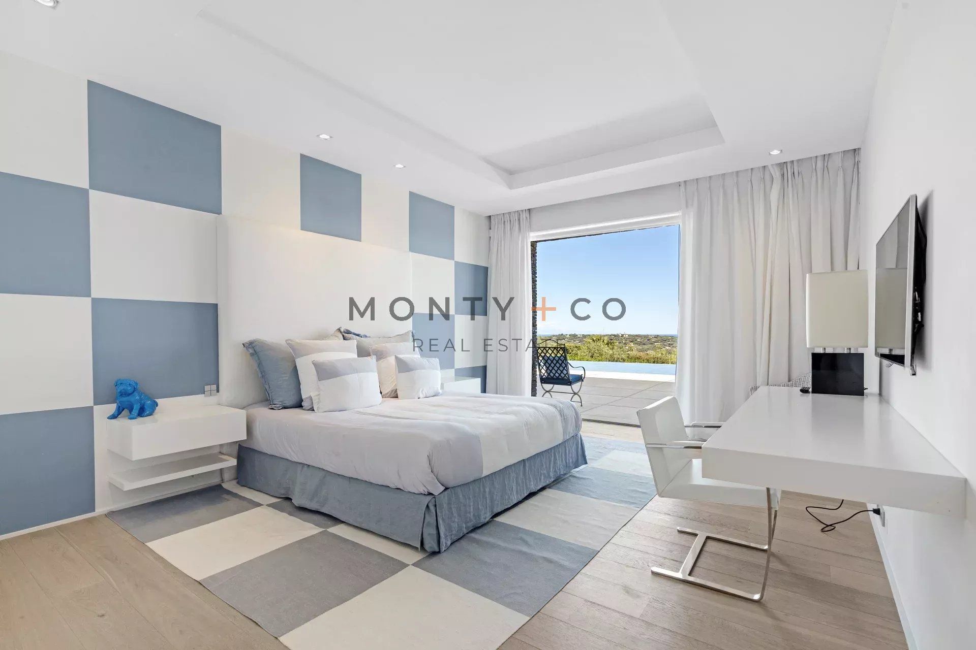 villa en location saisonnière sur Saint-Tropez (83990)