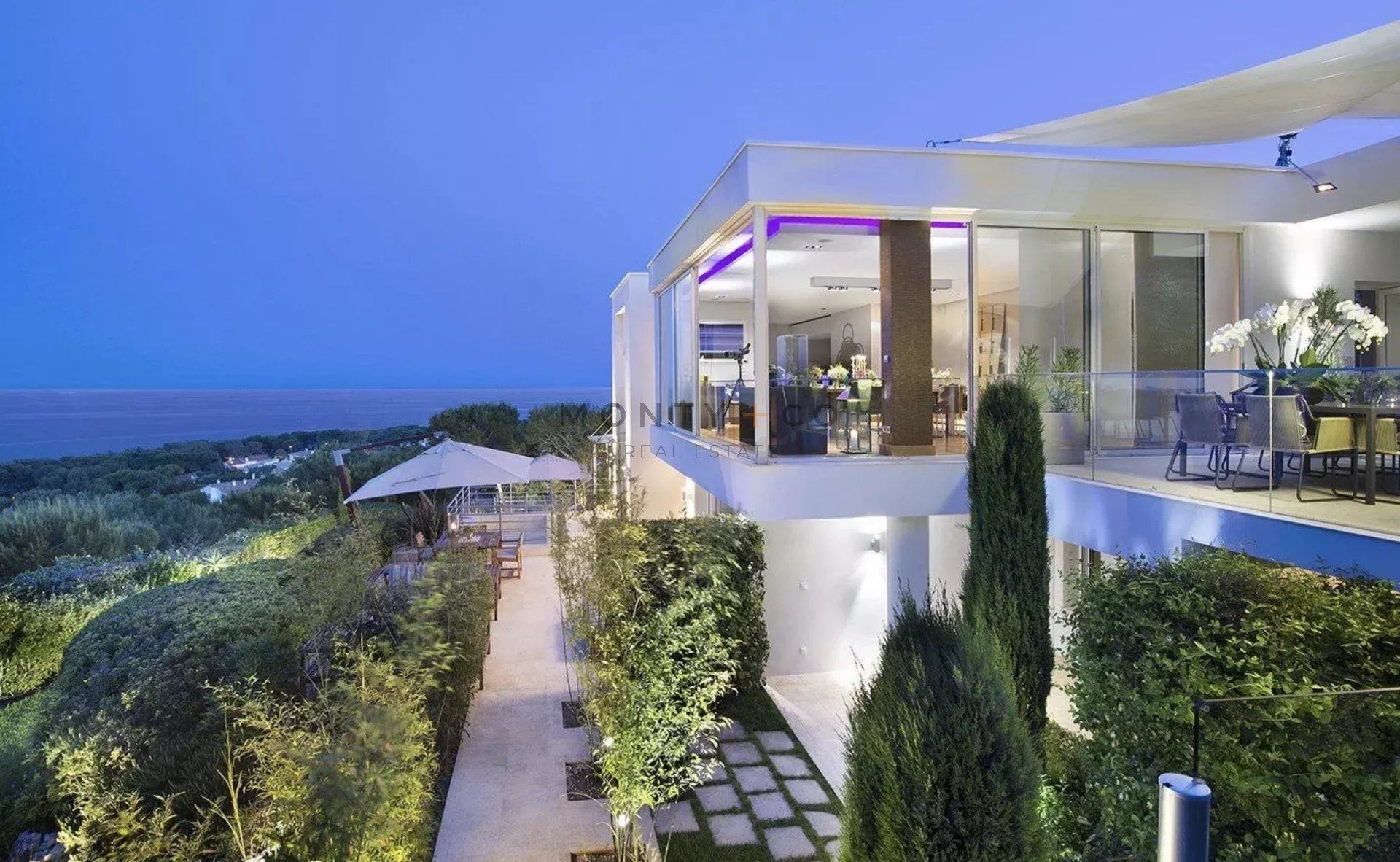 villa en location saisonnière sur Saint-Jean-Cap-Ferrat (06230)