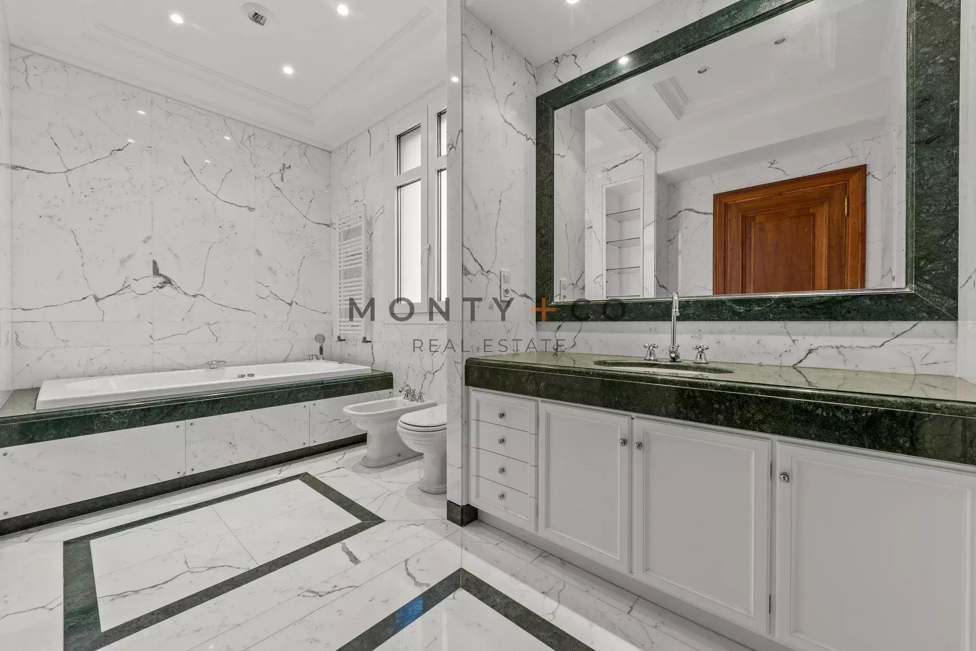 villa en vente sur Saint-Jean-Cap-Ferrat (06230)