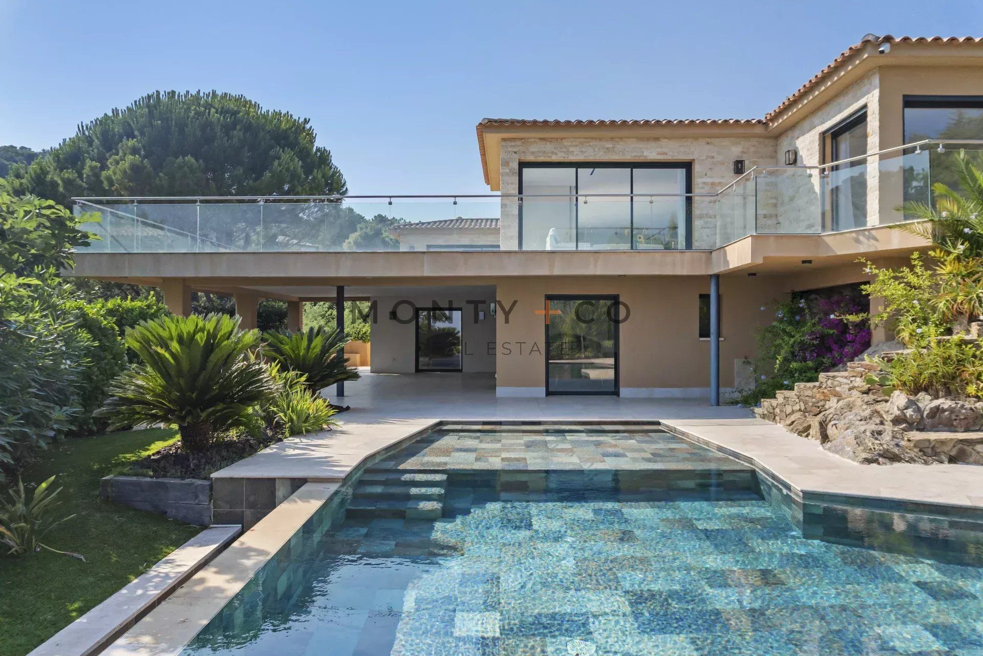 villa en vente sur Grimaud (83310)