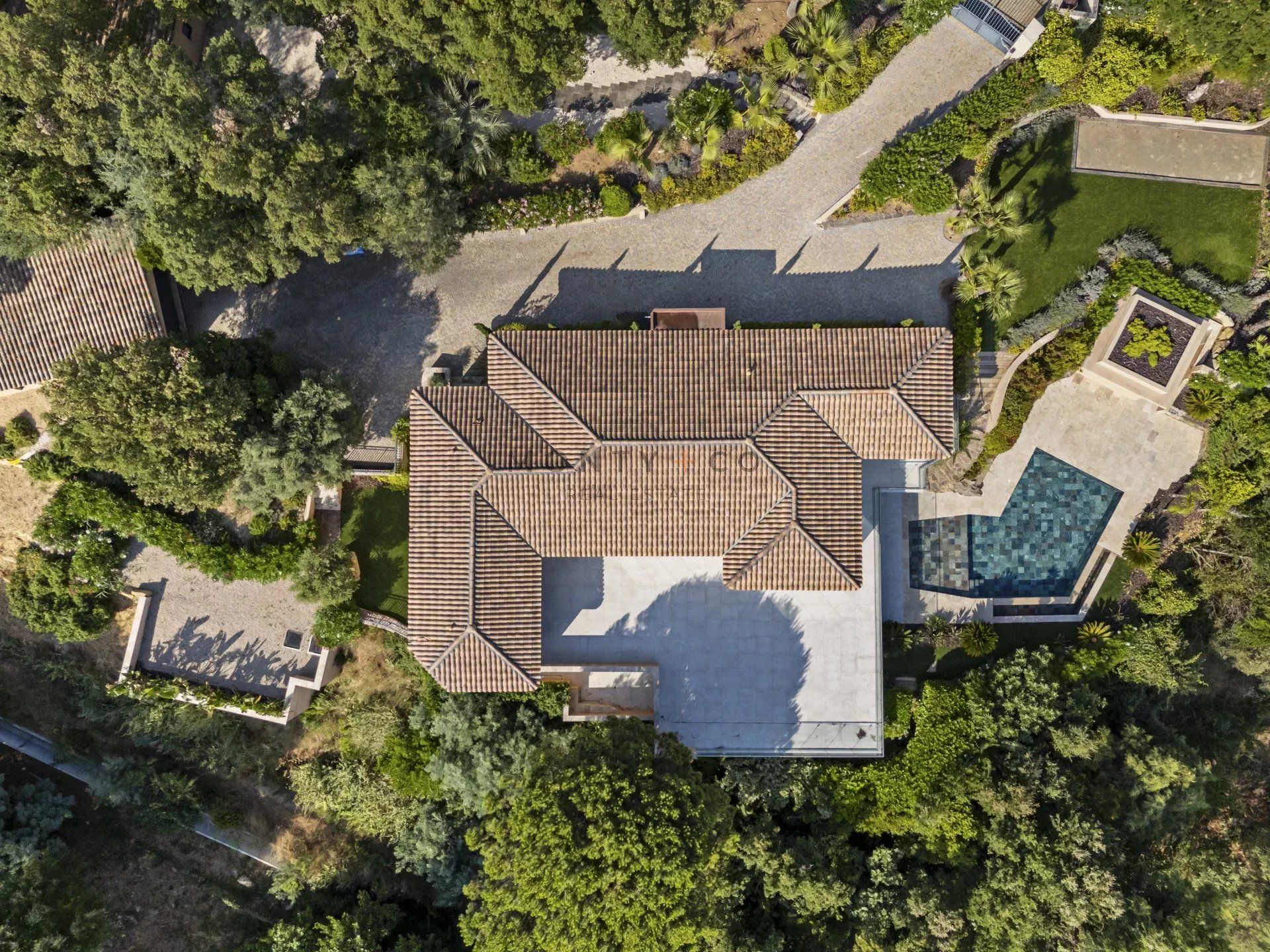 villa for sale on Grimaud (83310)