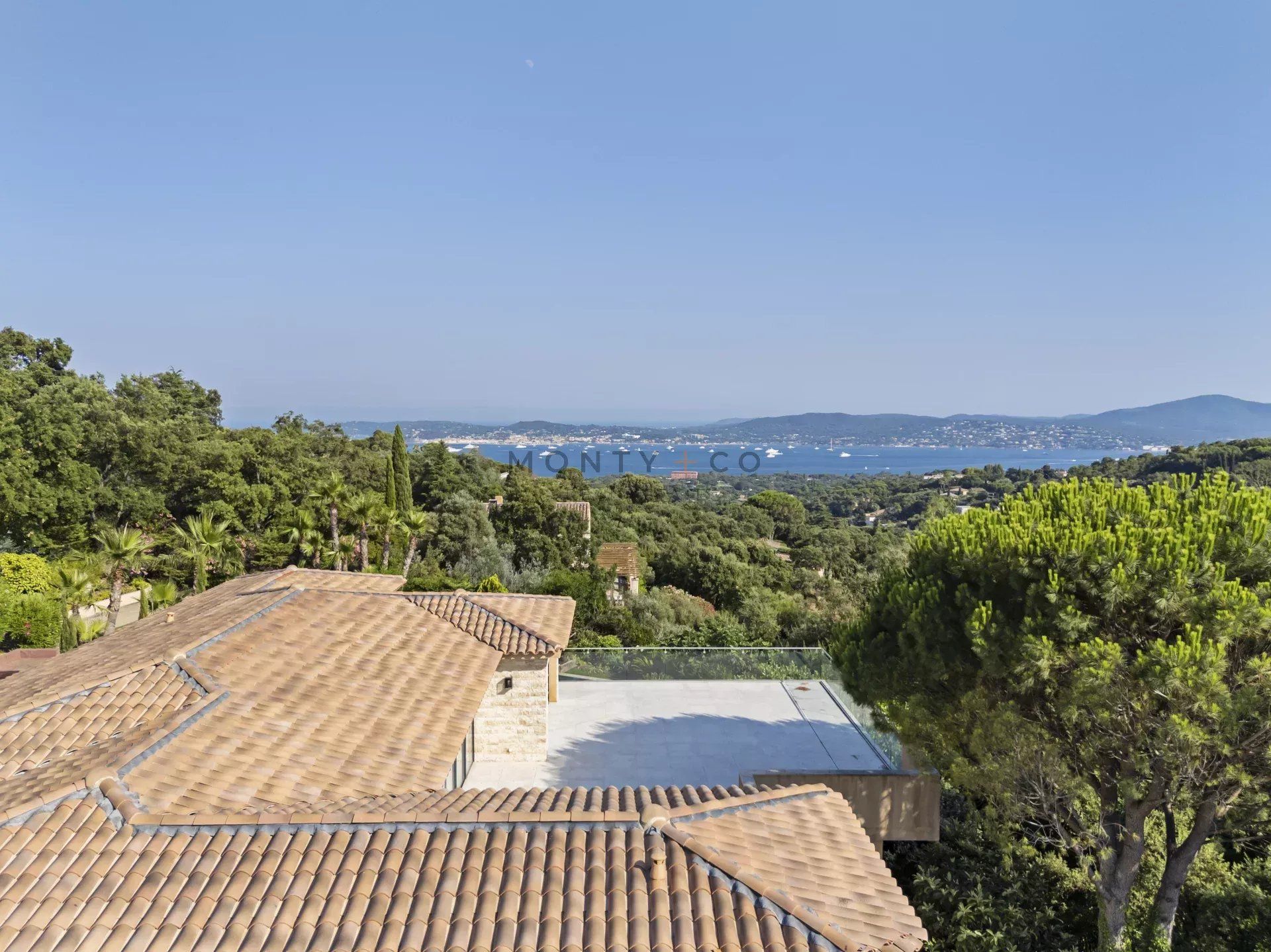 villa for sale on Grimaud (83310)