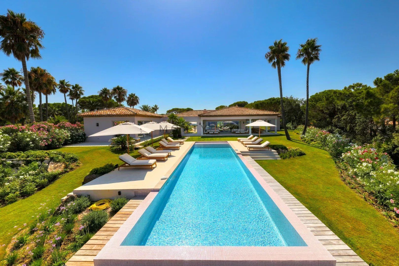 villa for seasonal rent on Ramatuelle (83350)
