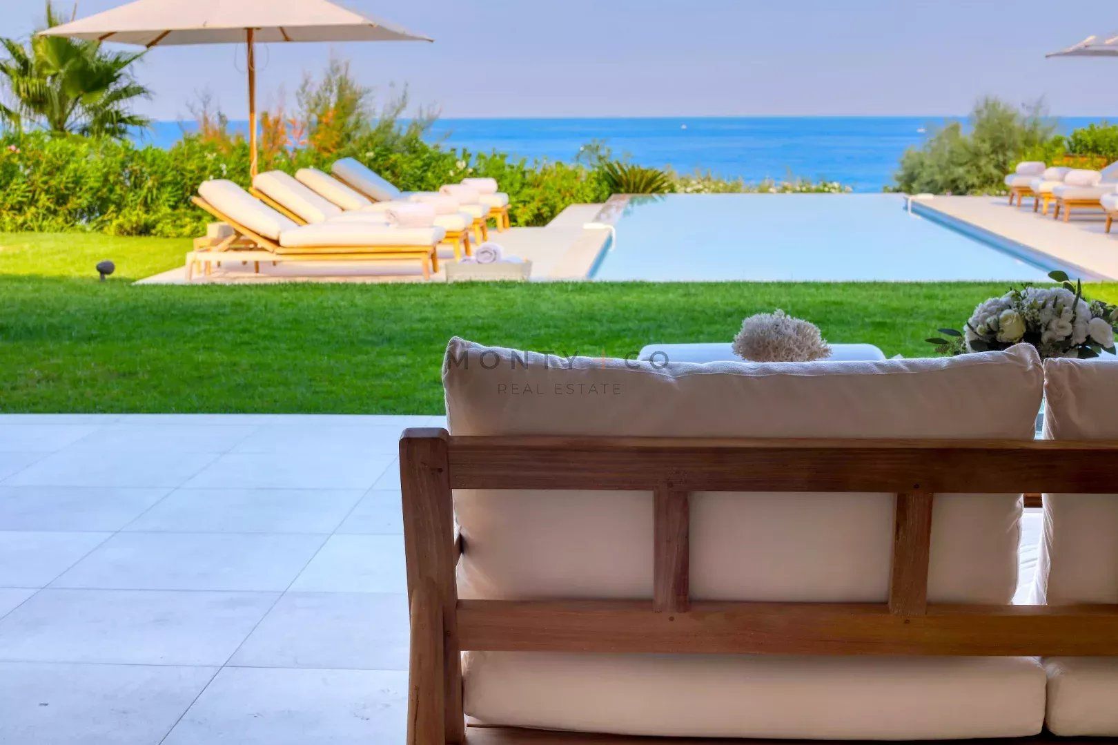 villa for seasonal rent on Ramatuelle (83350)