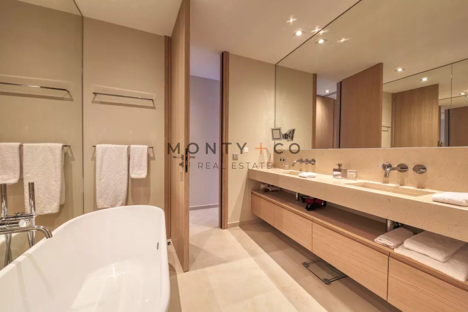 villa en location saisonnière sur Ramatuelle (83350)