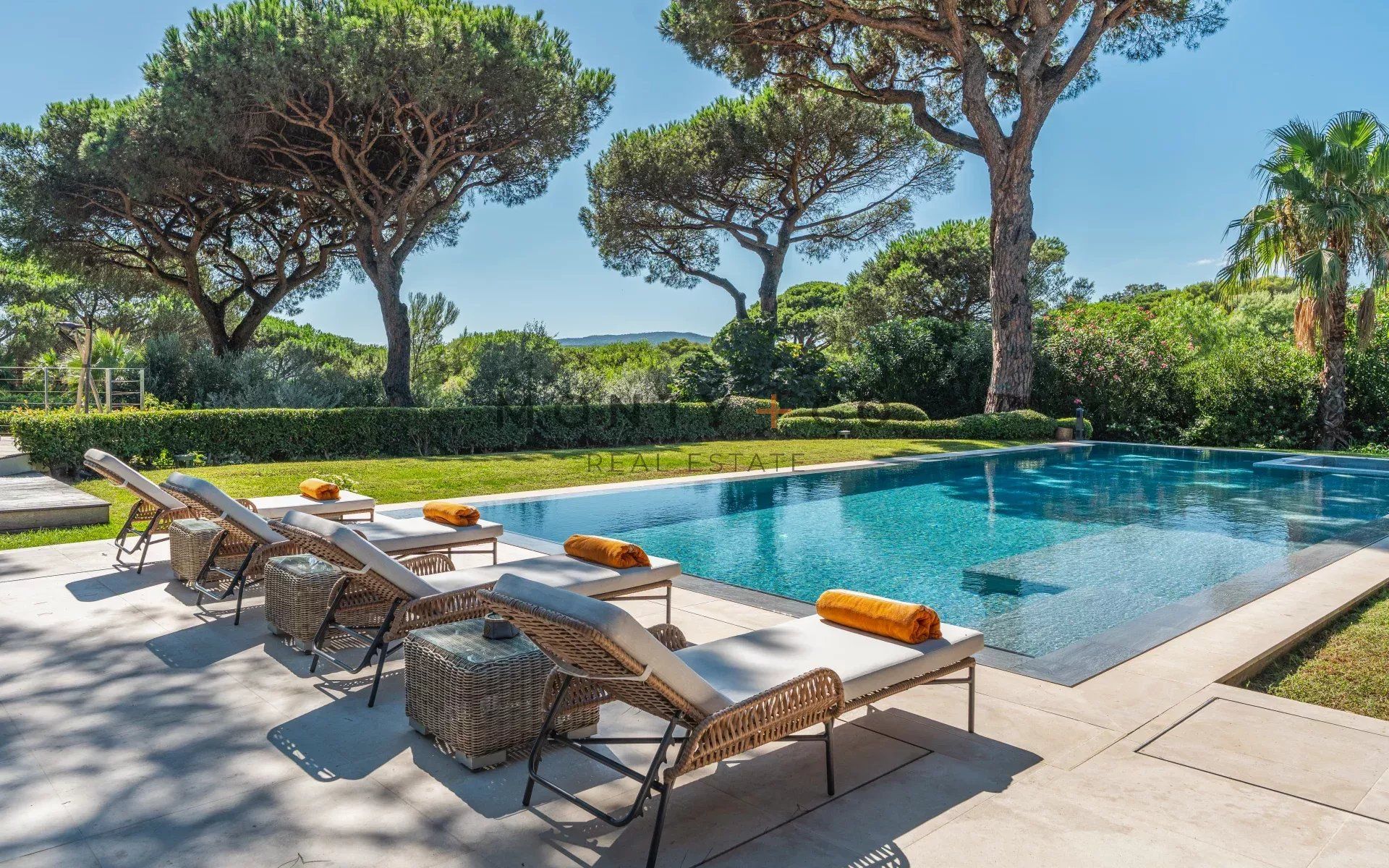 villa en location saisonnière sur Ramatuelle (83350)