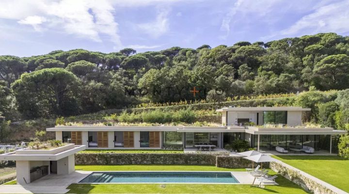 Sale Villa Ramatuelle 7 Rooms 387.78 m²