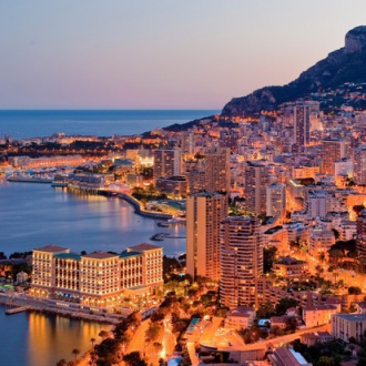 Location saisonnière de luxe autour de Monaco : comment louer sa propriété pendant les grands événements sans perdre en exclusivité ?