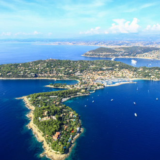Saint-Jean-Cap-Ferrat : histoire, villas de luxe et art de vivre sur la Côte d’Azur